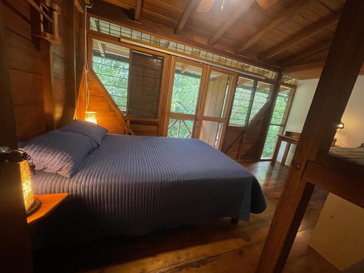 Caoni Riverside Lodge Puerto Quito Εξωτερικό φωτογραφία