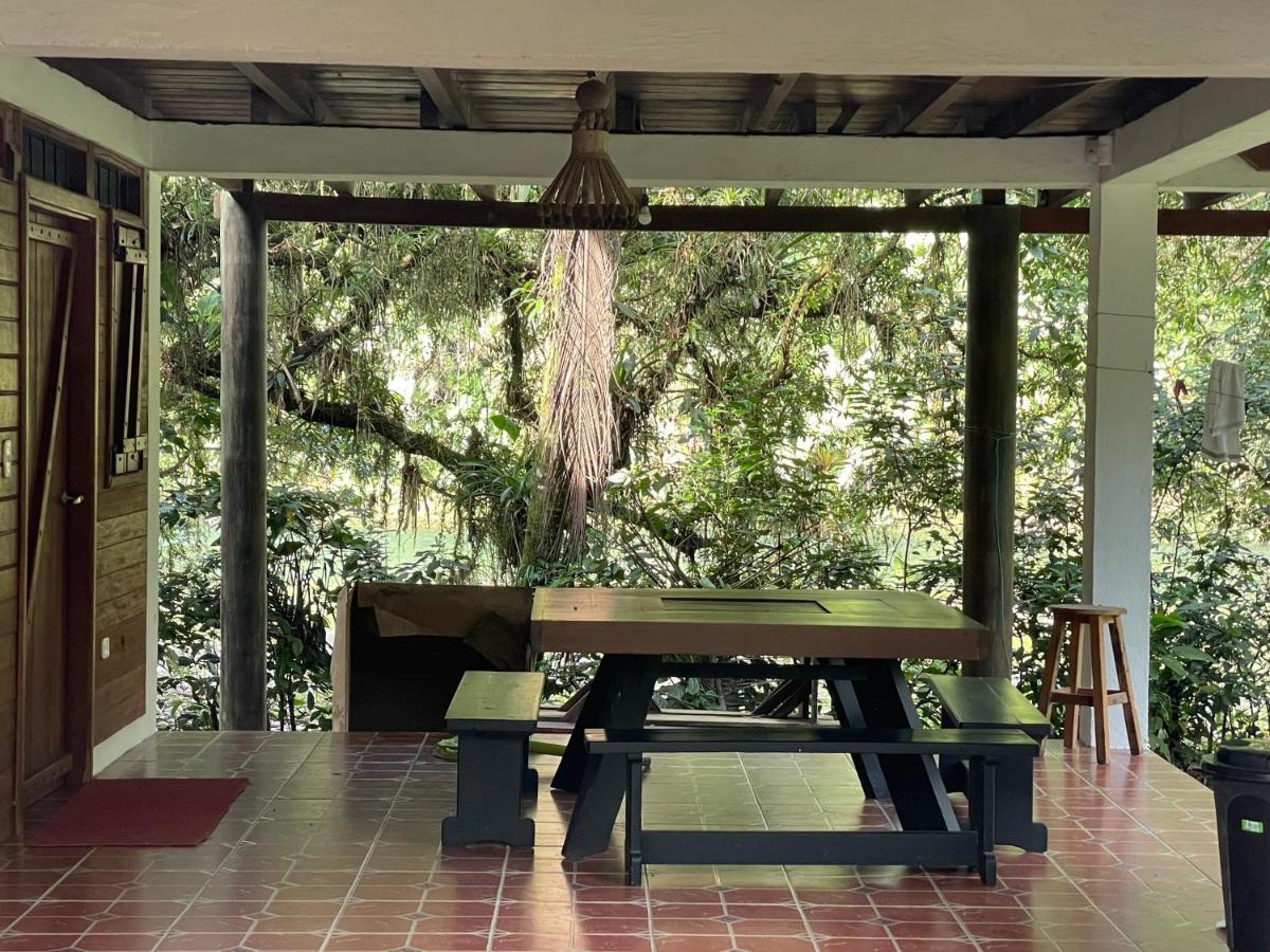 Caoni Riverside Lodge Puerto Quito Εξωτερικό φωτογραφία