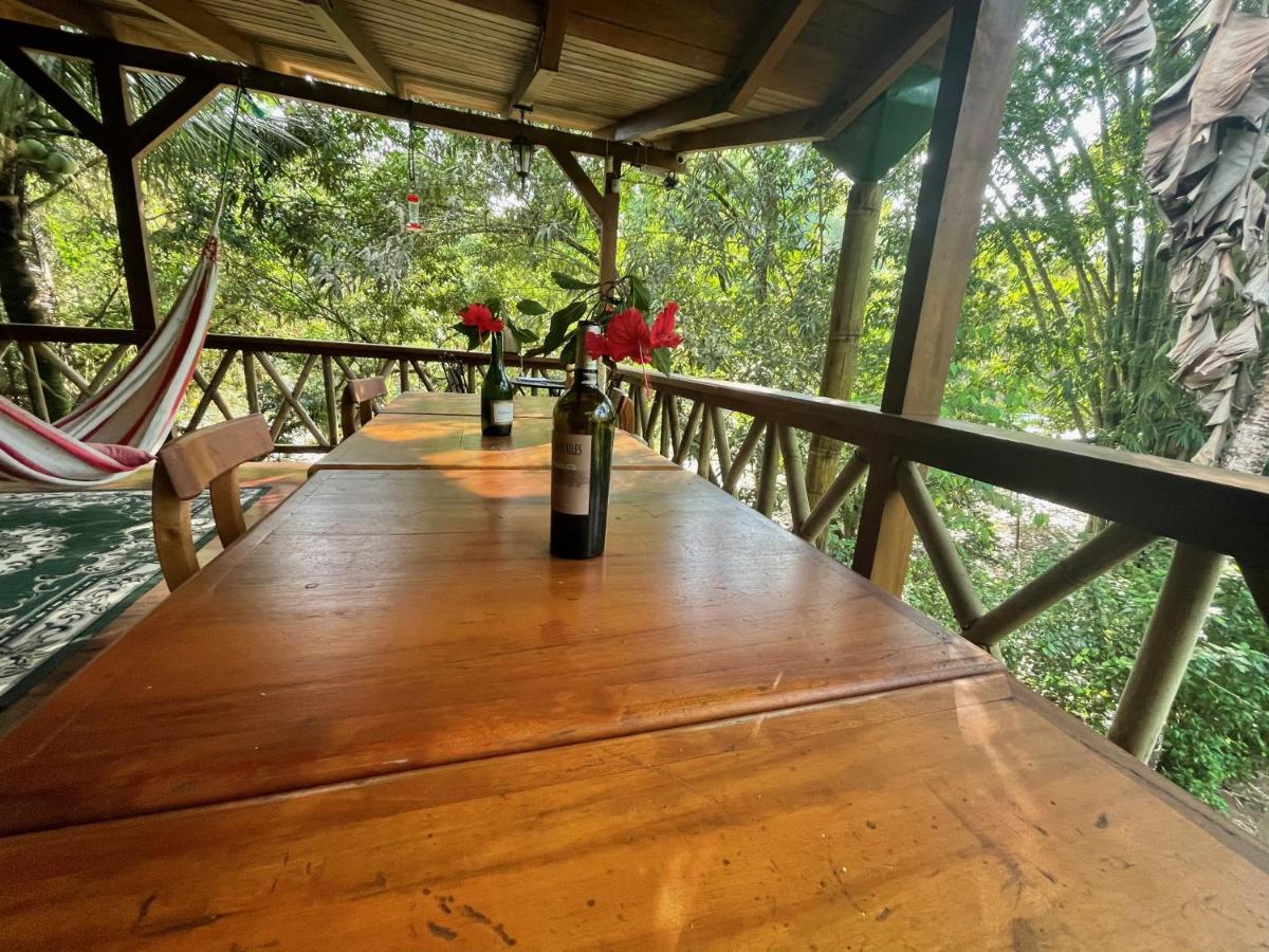 Caoni Riverside Lodge Puerto Quito Εξωτερικό φωτογραφία